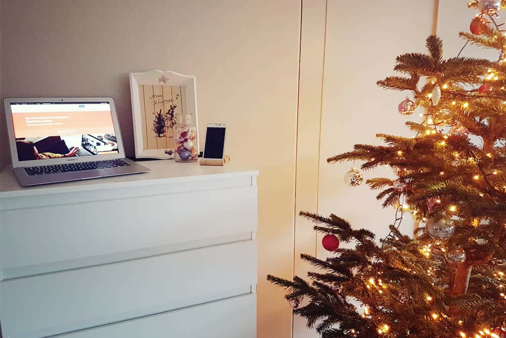 Presis - blog thuiswerken - omgeving thuiskantoor Daimy woonkamer stabureau 